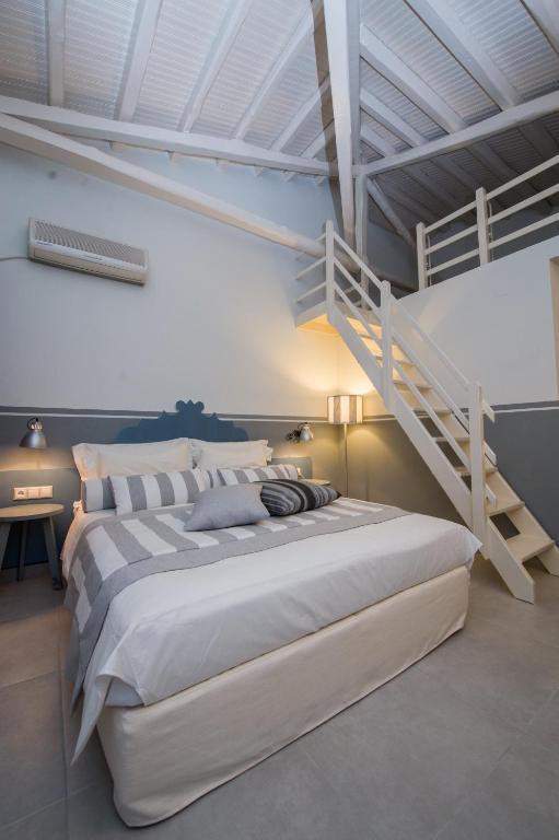 Alkyon Hotel Patitírion Eksteriør bilde