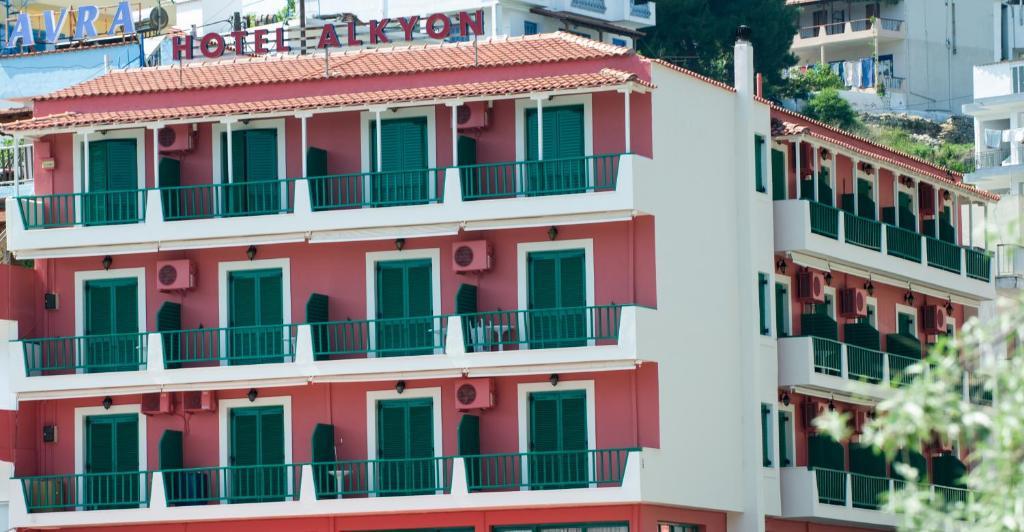 Alkyon Hotel Patitírion Eksteriør bilde