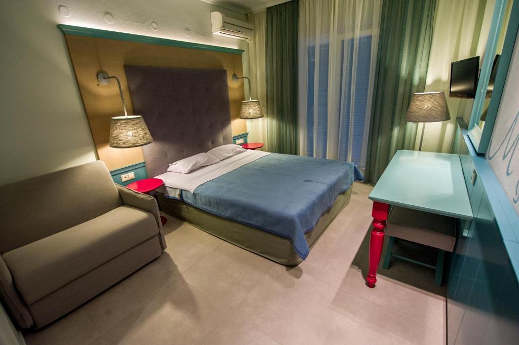 Alkyon Hotel Patitírion Eksteriør bilde