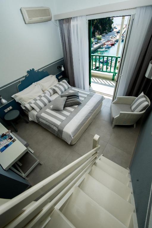 Alkyon Hotel Patitírion Eksteriør bilde